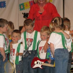 Muzikantjes (3) - Toneelvereniging Plankenkoorts 